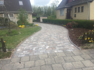 Pflasterarbeiten Gehweg